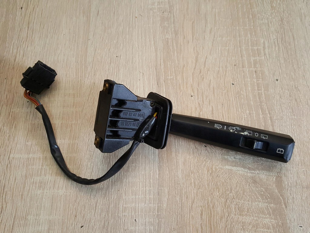 фото №2, Volvo 850 перемикач двірник