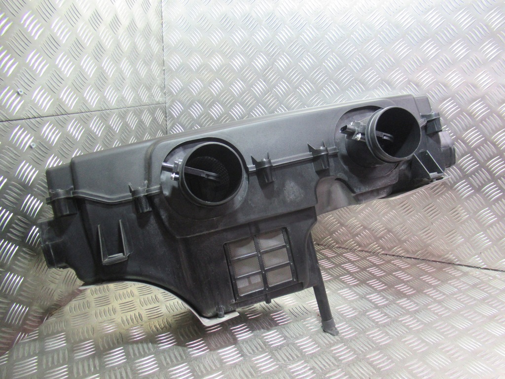 фото №1, Audi r8 5.2fsi корпус фильтра воздуха 420133837