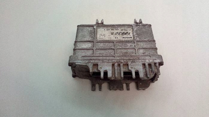 фото №9, Бортовой компьютер двигателя volkswagengolfiii 1,6b 032906026d