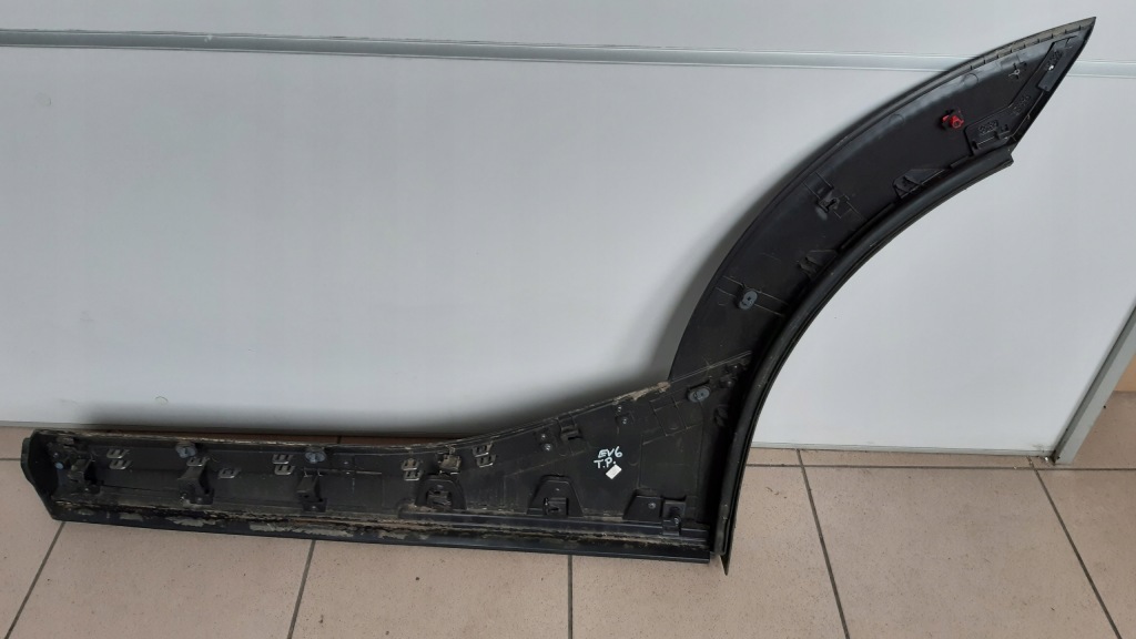 фото №3, Kia ev6 2022 молдинг дверь задняя задняя правая хром