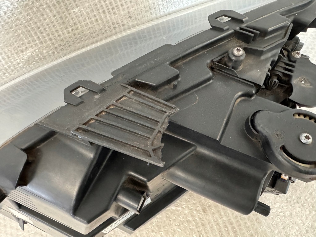 фото №5, Vw amarok lift правая лампа ксенон