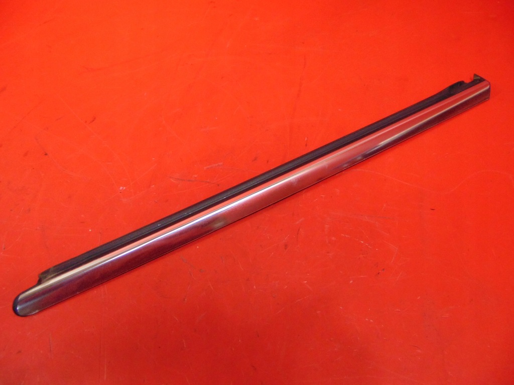 фото №1, Mercedes r-klasa 251 w251 короткий молдинг кузовная правая задняя задняя