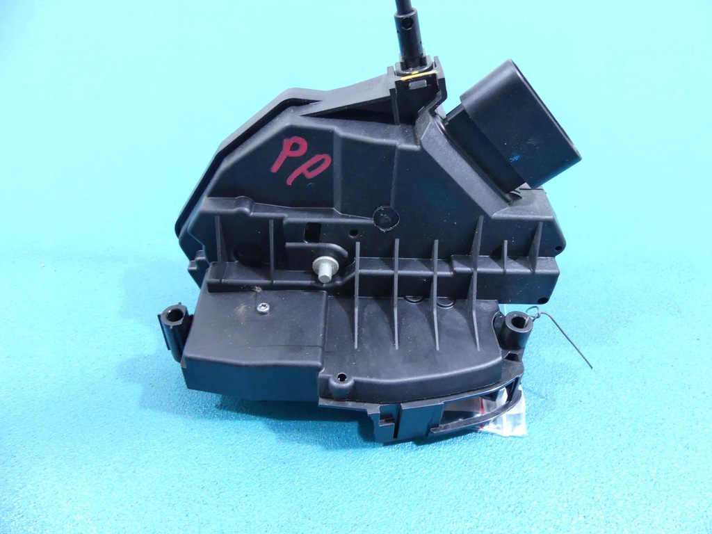 фото №1, Замок перед правый transit courier tourneo 4 pin