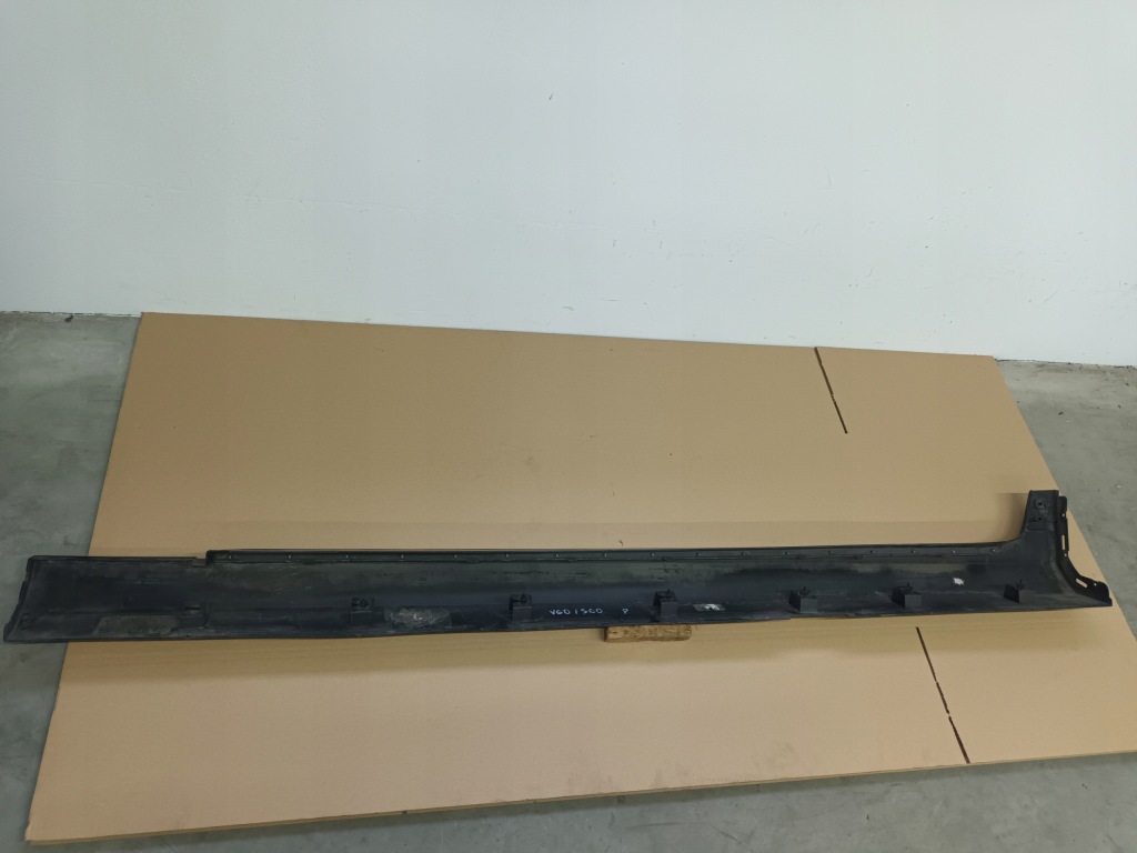 фото №8, Молдинг порог правая volvo s60 iii / v60 ii порог правый