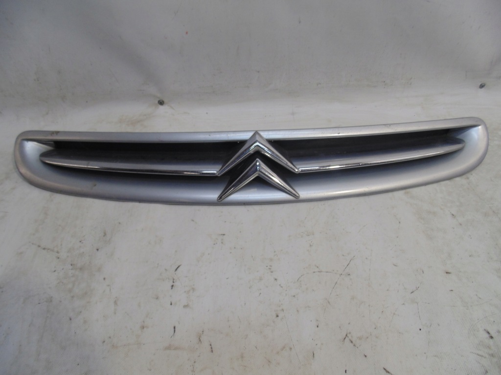 фото №1, Решётка радиатора решётка радиатора хром значок logo эмблема citroen xsara picasso 9632099177