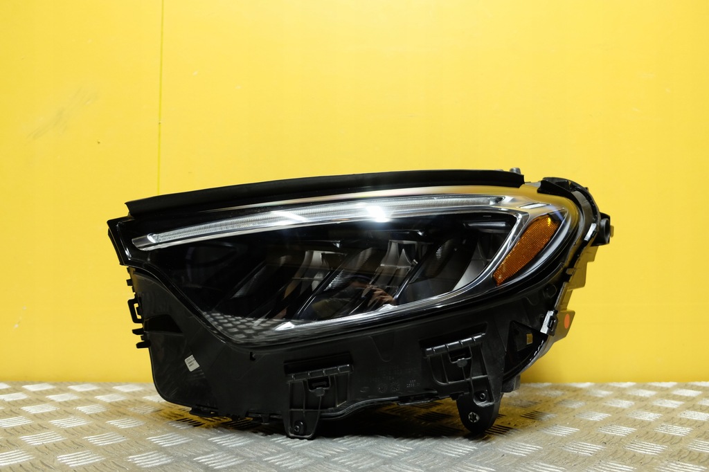 фото №1, Mercedes glc x254 2022- фара лампа led high performance левая usa