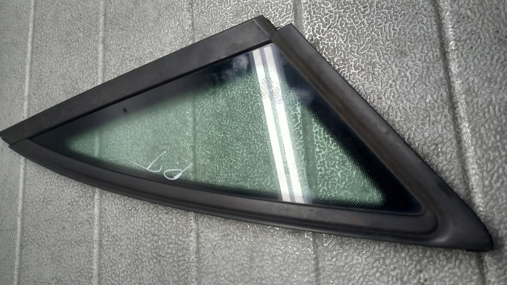 фото №1, Скло кузовна права audi a4 b6 01r 2.0b sedan