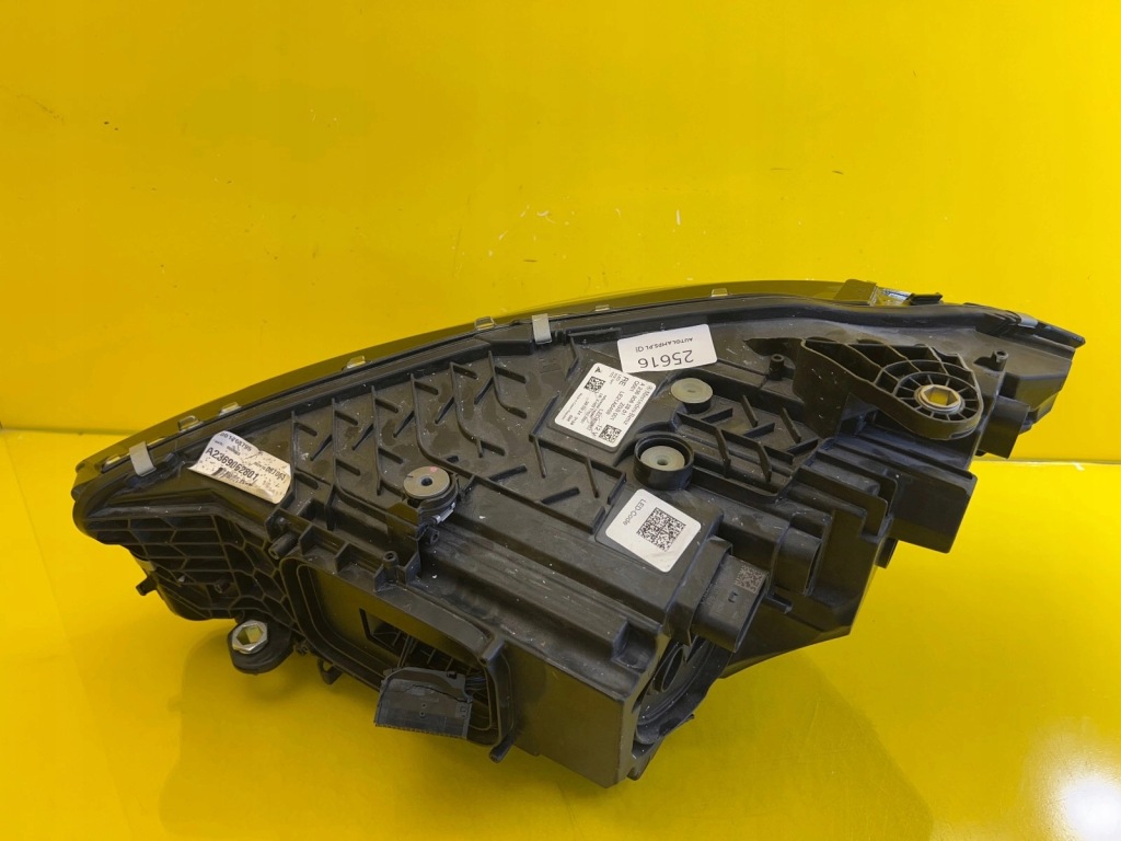 Лампа права mercedes cle w236 236 led high performance a2369062801 Доставка