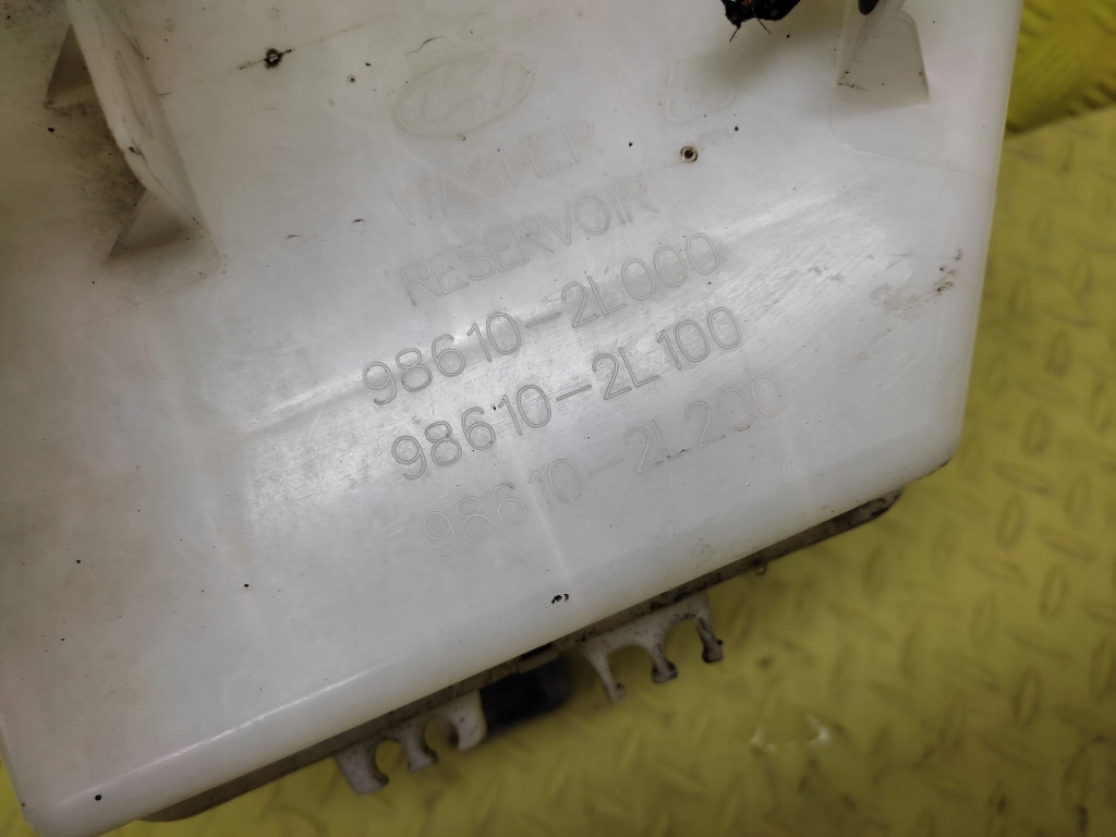 фото №7, Hyundai i30 i 1.6 crdi бачок омывателя 986102l000