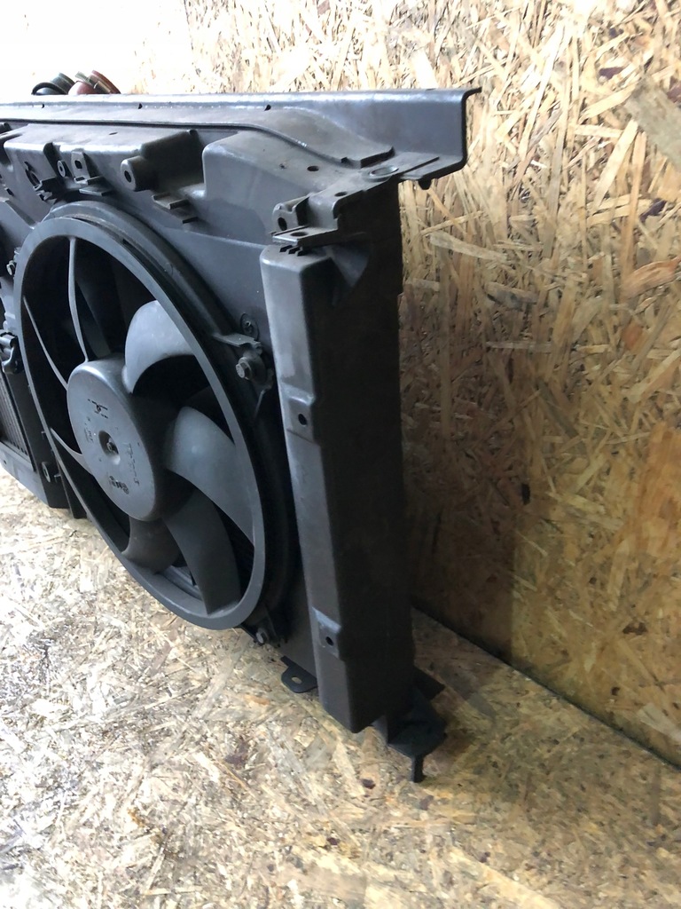 фото №7, Pas передний радиатор citroen c4 picasso i