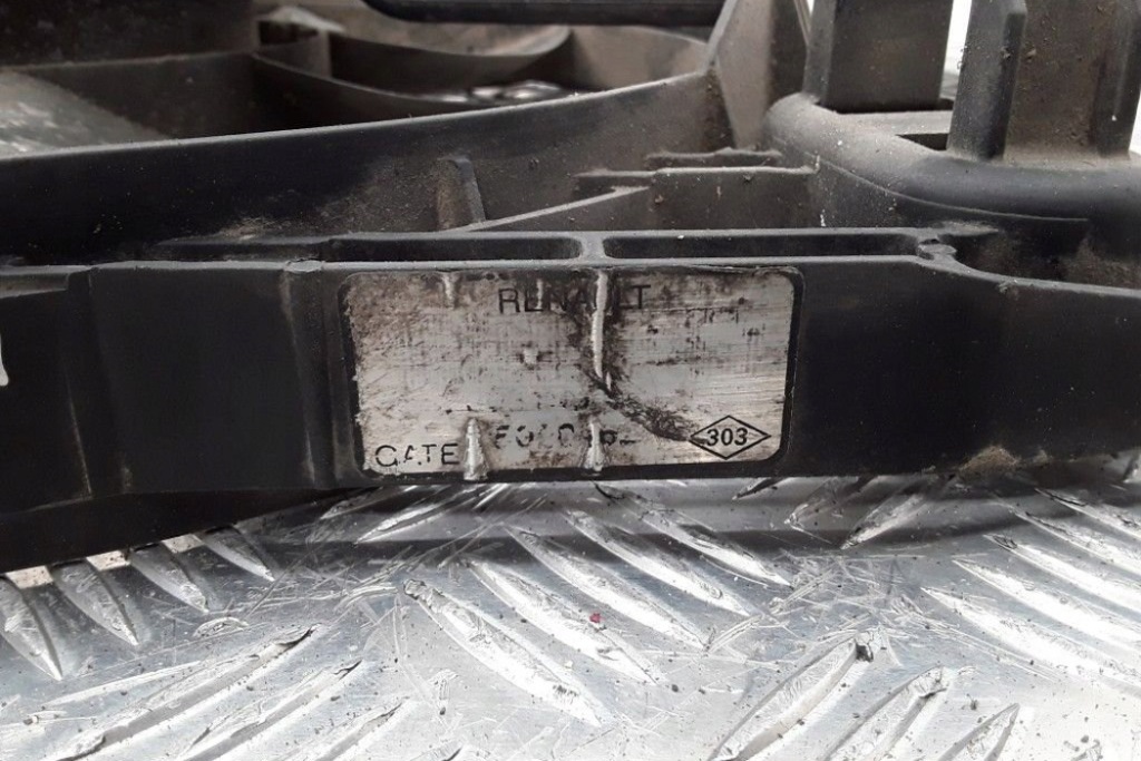 Купить Вентилятор радиатора renault kangoo kc0/1_ 8240504 1.5l дизель 50kw 2006