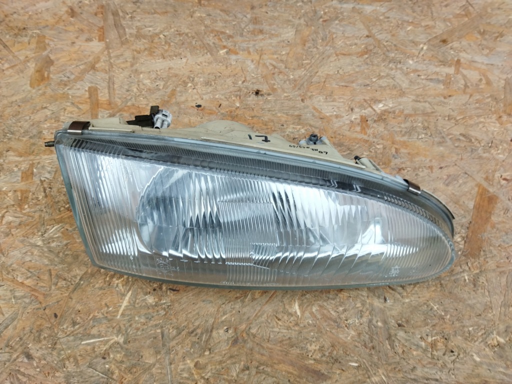 фото №1, Mitsubishi colt iv 92-96 лампа права перед l7