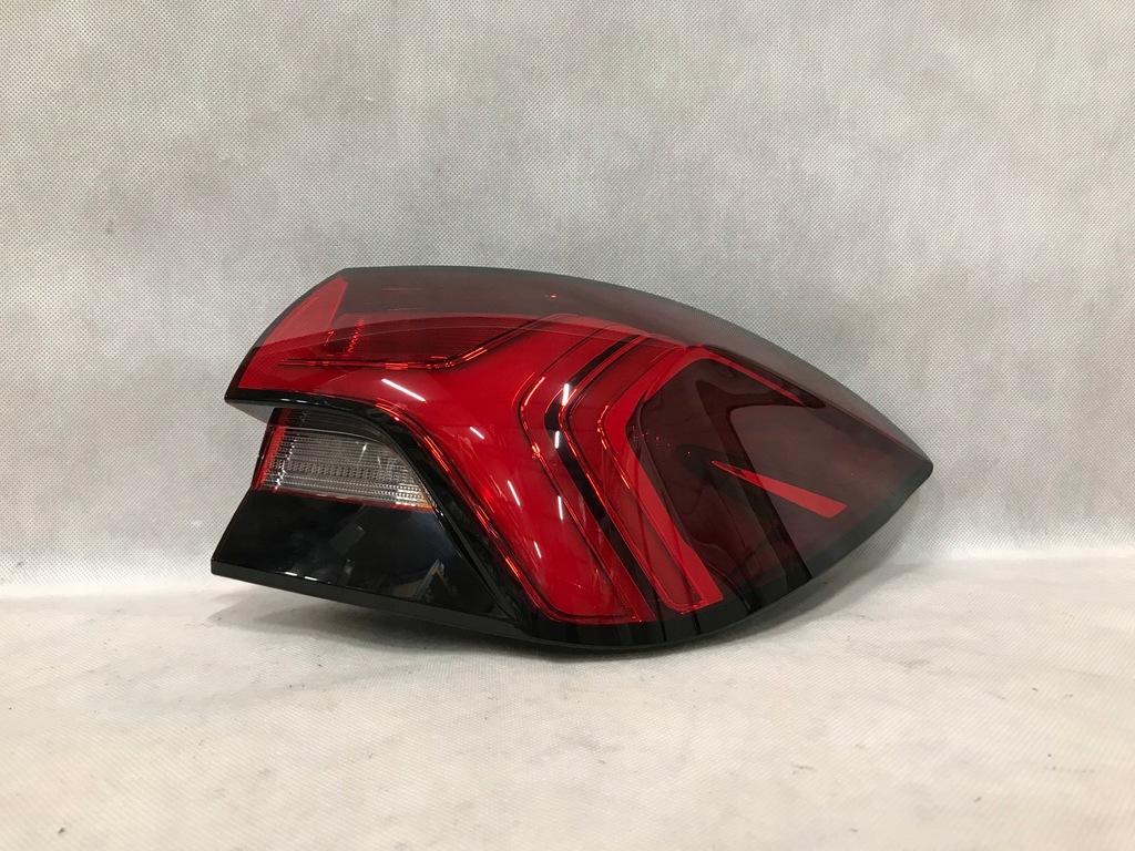 фото №1, Mg 5 mg5 ev лампа задня права led europa