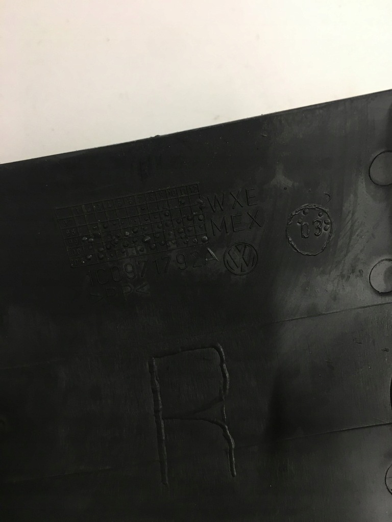 фото №10, Vw new beetle кришка 1c0971792a