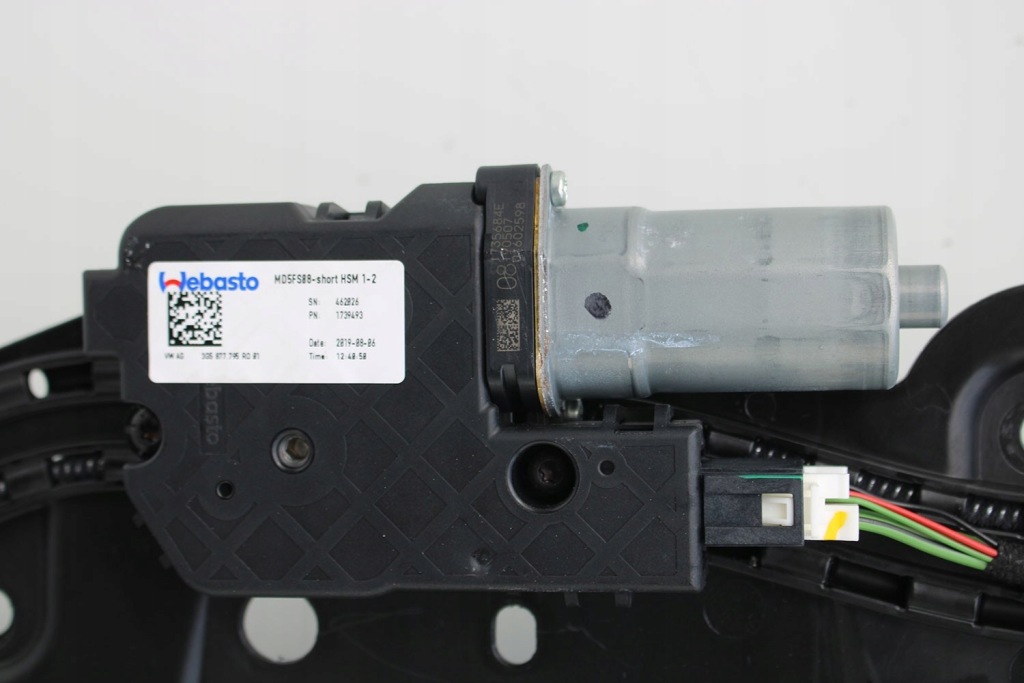 фото №9, Audi e-tron крыша стеклянный solar панорама 83a877041 83a 877 041 люк so