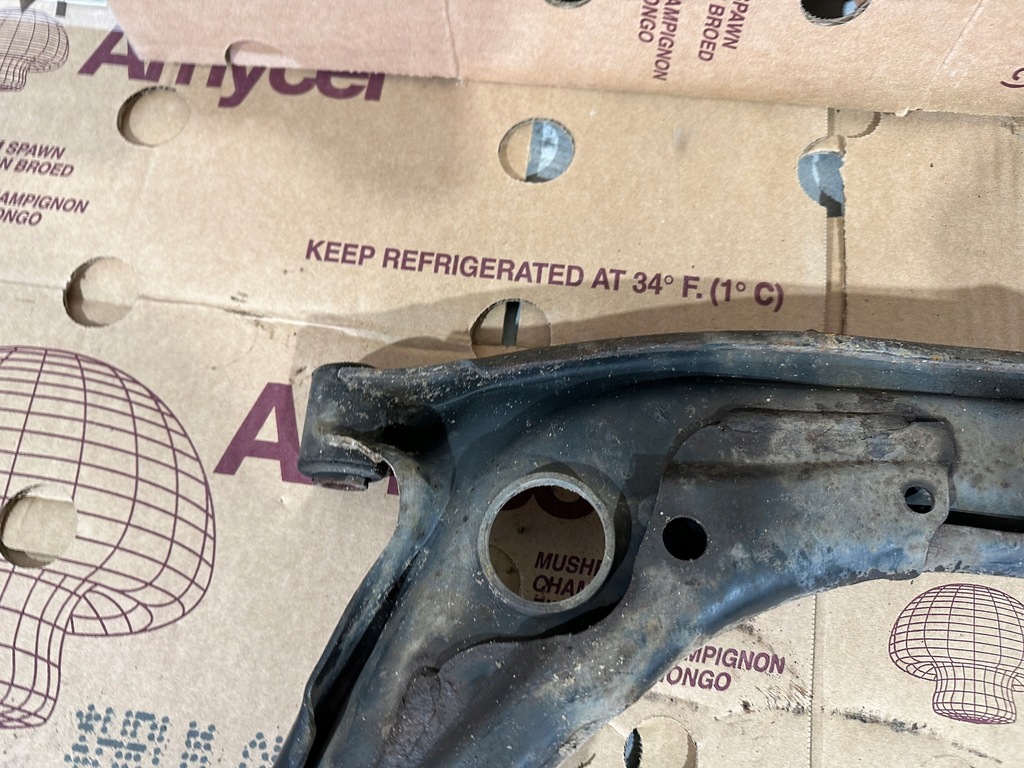 фото №7, Toyota yaris ii рычаг перед левый