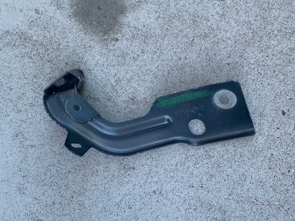 фото №1, Megane iv кронштейн кронштейн крыла правый перед