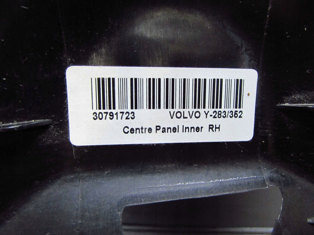 Volvo s60 2 v60 10-17 тунель середній панель  рамка rhd 30791723 Доставка