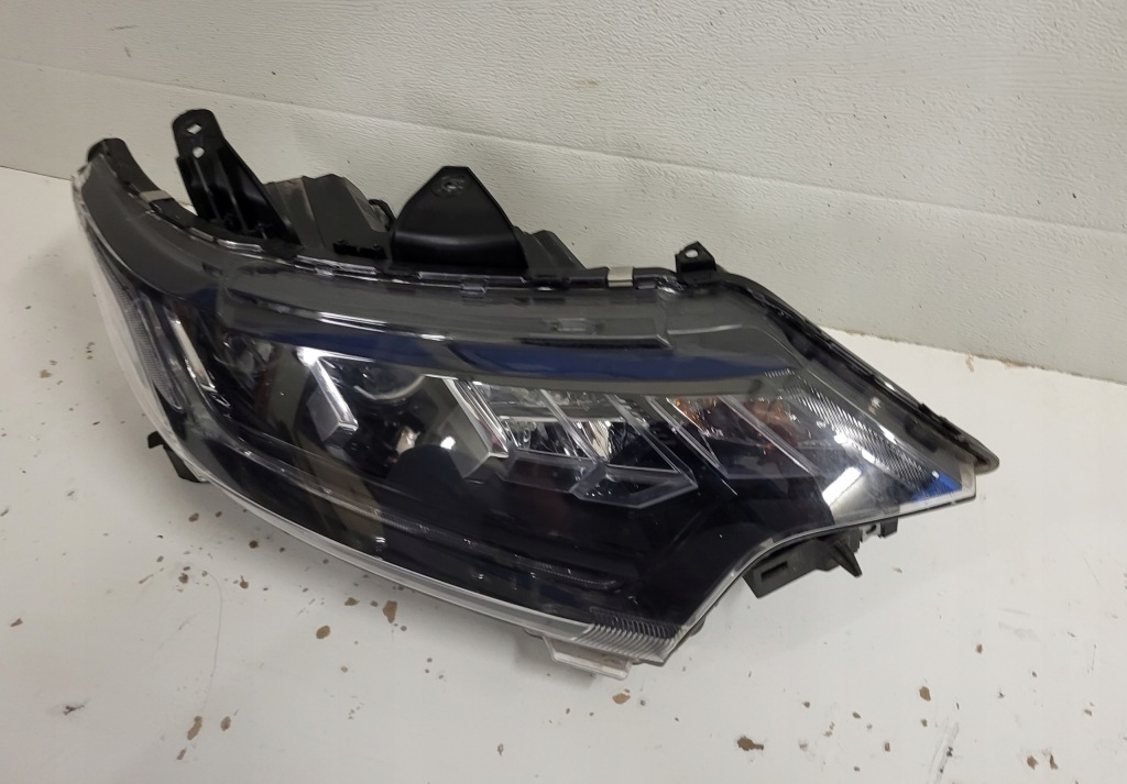 фото №1, Mitsubishi outlander iii 15-21 лампа правая full led czarna