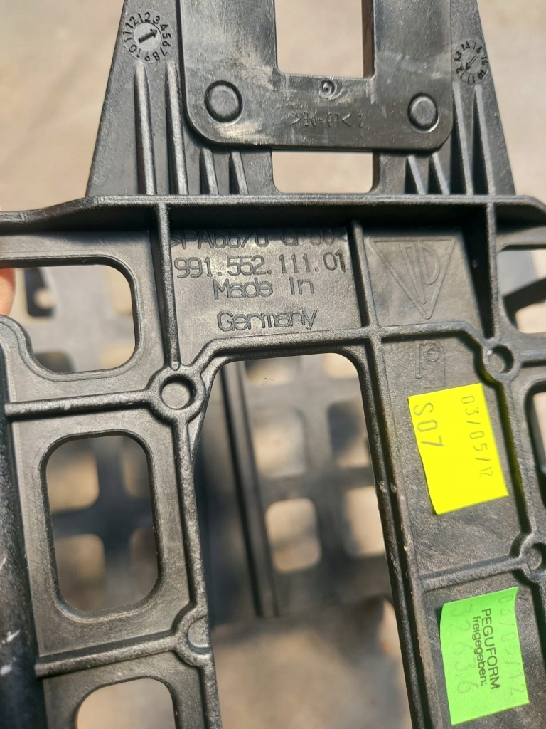 фото №4, Кронштейн радіо porsche 911 991 99155211101