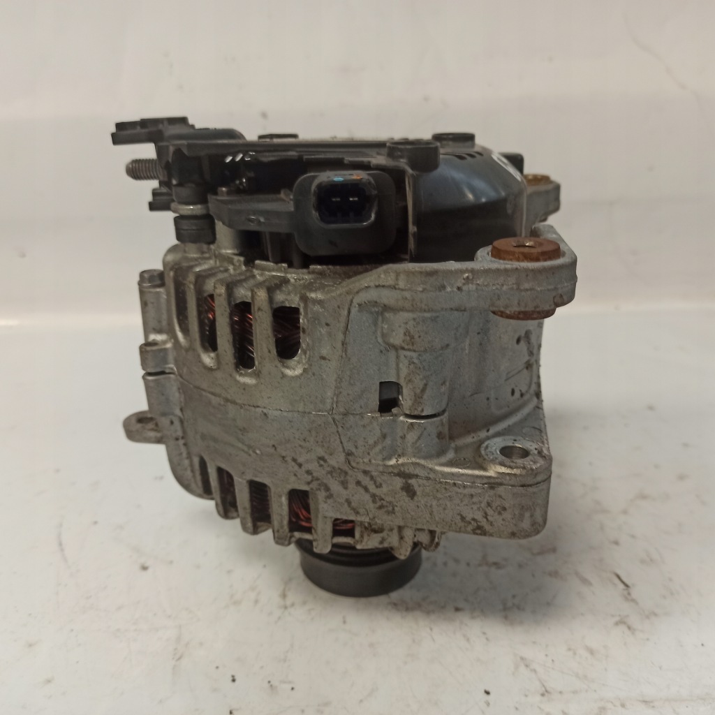 Opel astra k v 1.2t генератор 39218019 пошкоджений пластик роз'єми Київ