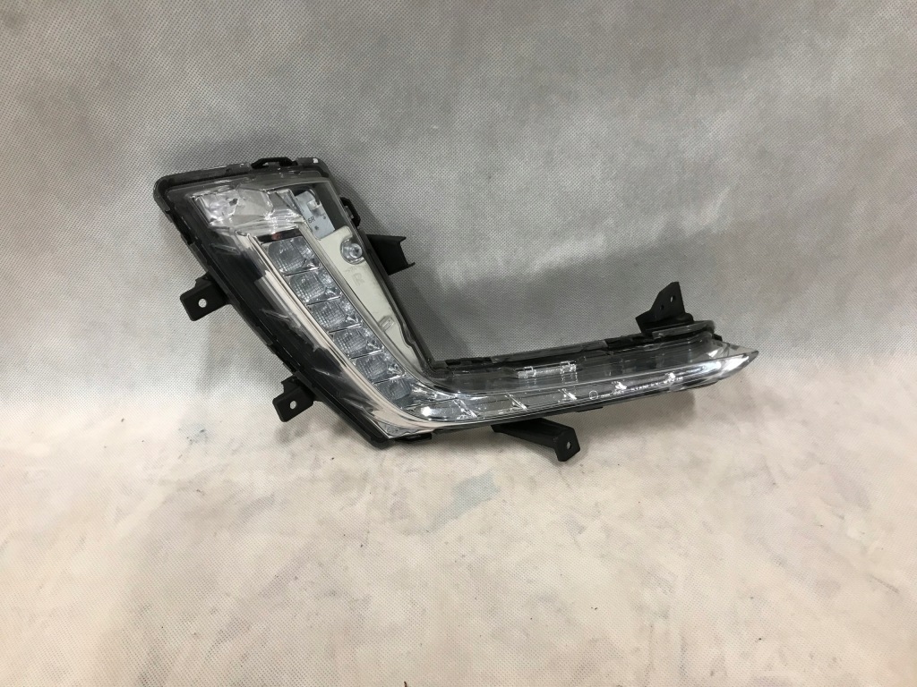 Купить Suzuki swift mk7 рестайлинг  12-15 фара led drl правый хороший