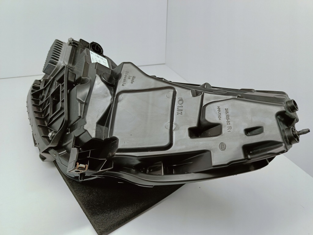 Tesla model 3 m3 рестайлинг  y my 20- фара правый  перед full led европа  1514953-00-d Доставка