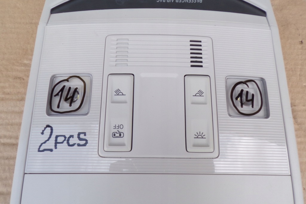 фото №3, Лампа стельовий 2ga867591 vw t-roc