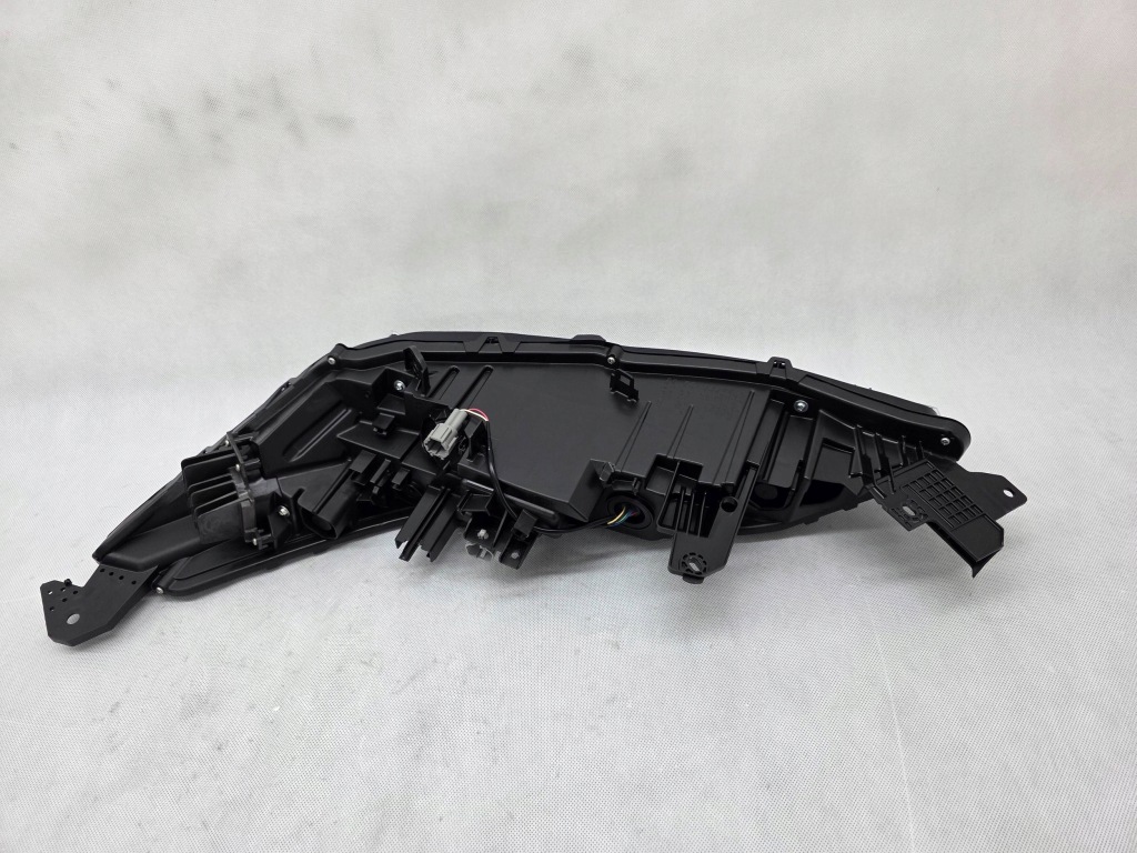 фото №10, Nissan x-trail t33 iv 4 koito лампа права перед full led europa 210-23791