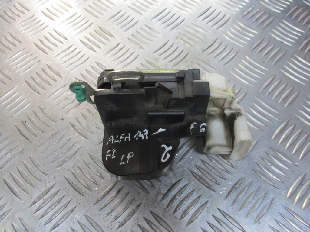 Купити Замок лівий перед alfa romeo 147 1.9 jtd