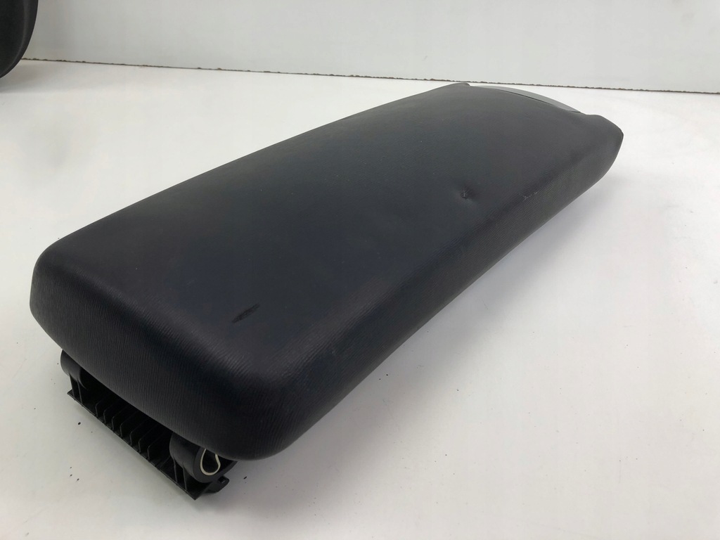 фото №8, Toyota avensis t-27 подлокотник