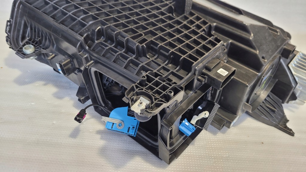 фото №9, Mercedes eqs x296 лампа full led левая a2969064903