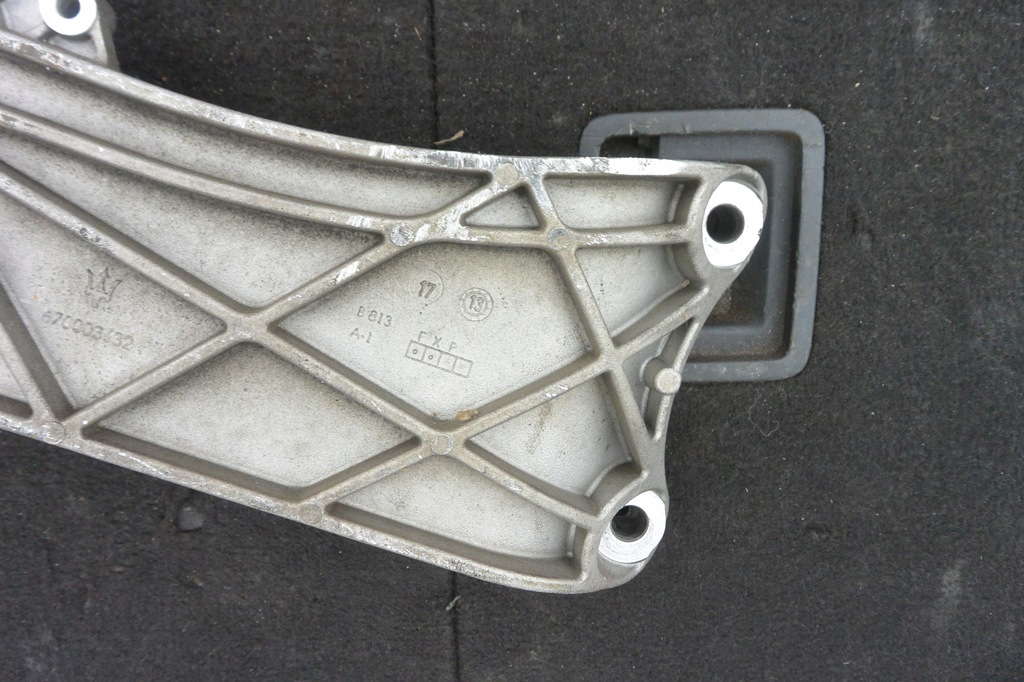 фото №8, Кронштейн коробки 3.0b maserati quattroporte ghibli