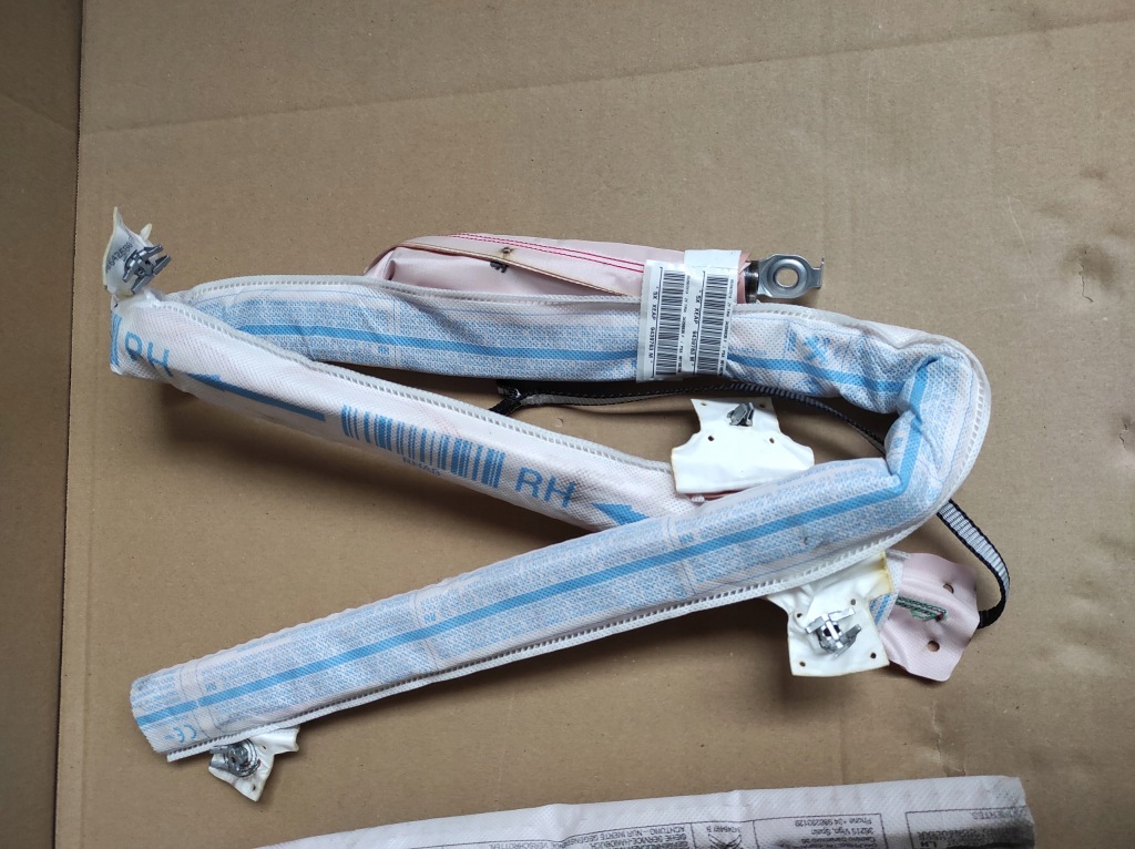 фото №3, Шторка безопасности правая citroen c3 iii