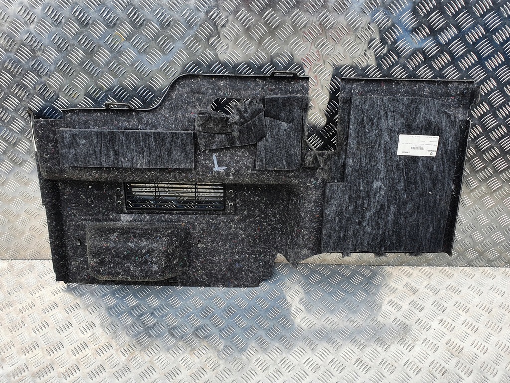 фото №3, Обивка бардачка заднего кабины scania r s левая s