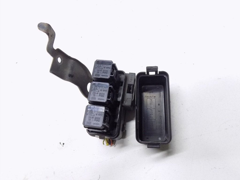 фото №9, Nissan qashqai j10 коробка запобіжники