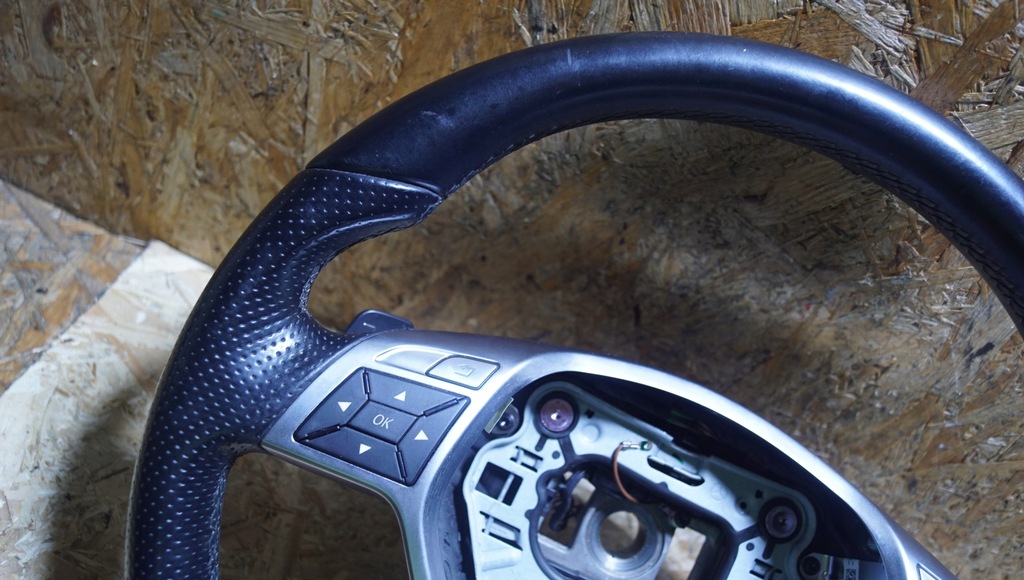 фото №6, Воздуховод mercedes w204 w207 w212 a1724604203 amg