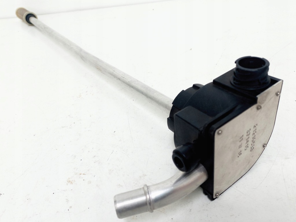 фото №4, Новый оригинальный маслоприёмник датчик уровня маслоприёмник топлива renault gama t range c k