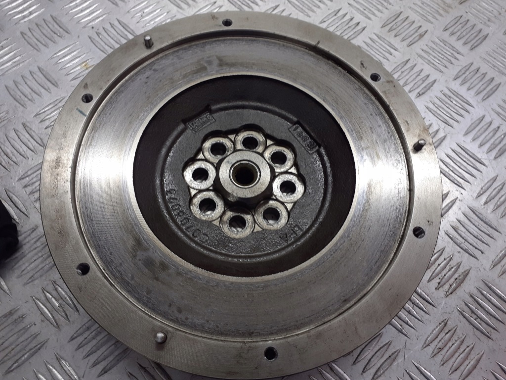 фото №1, Колесо маховик bmw e46 2.0 d c0706093