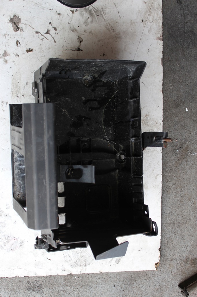 фото №1, Opel astra j opc основание корпус аккумулятор 13354420