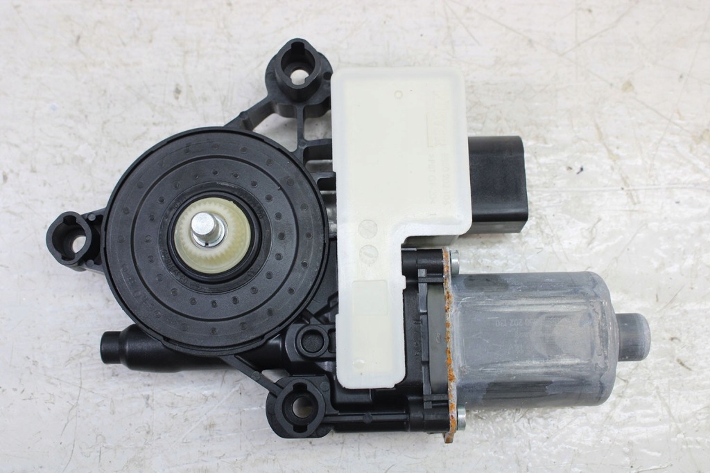 фото №14, Bmw 8 m8 f93 моторчик модуль дверь окон 9466689 9466690 9488927 9488928 61