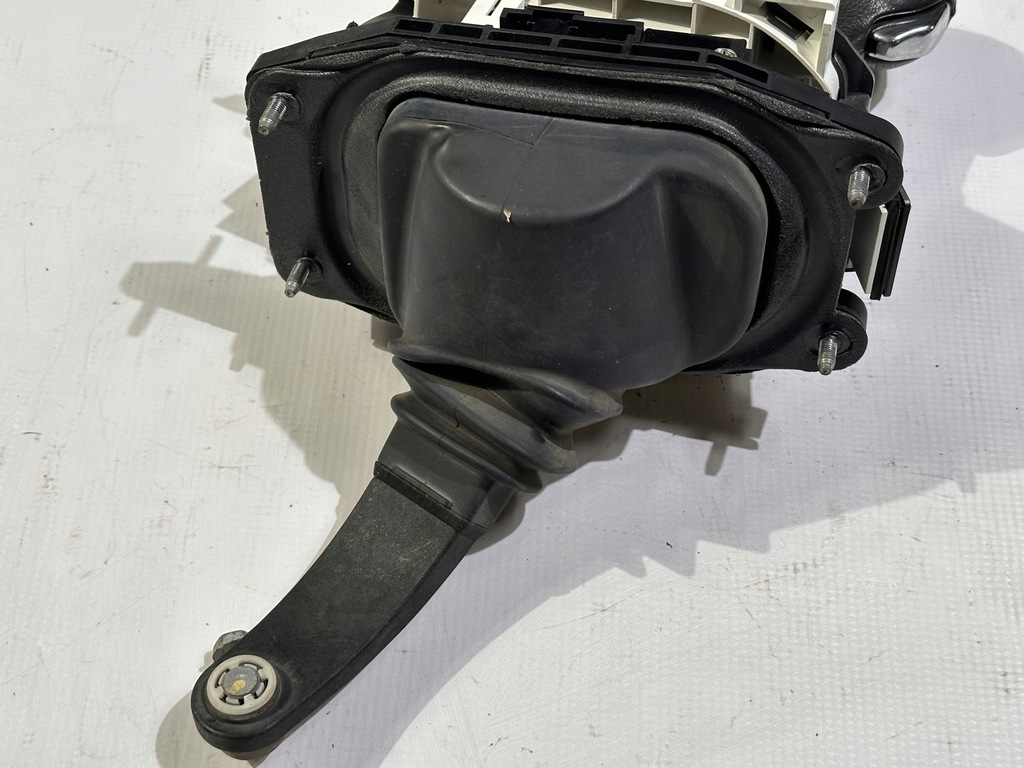 фото №11, Вибірник домкрат шкіра важіль передач cherolet camaro 2009 - 2015