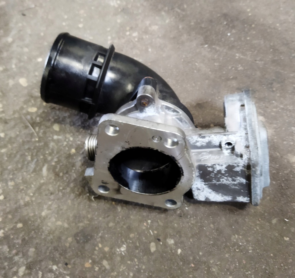 Купить Крышка клапана dławiącego iveco daily 504264089