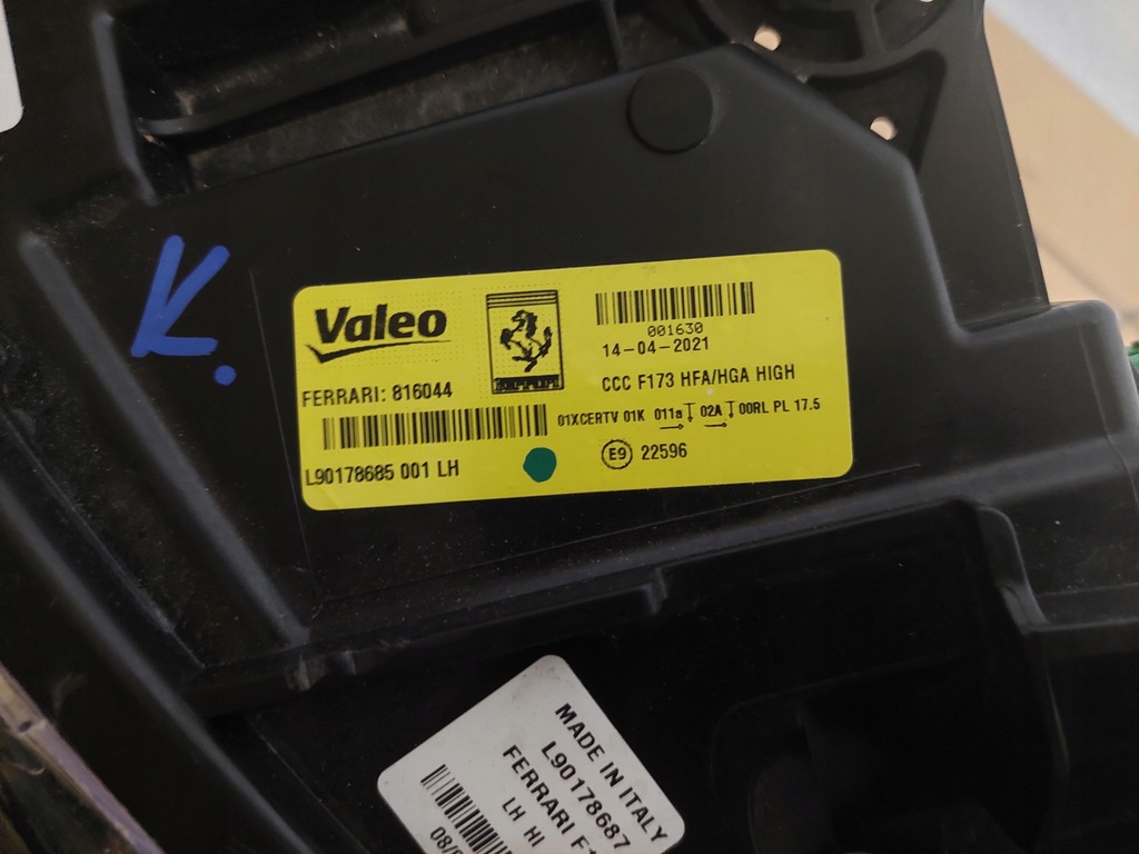 фото №3, Ferrari sf90 stradale full led левая