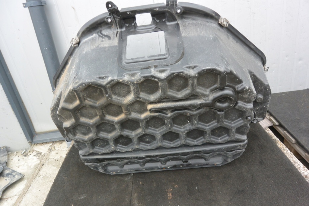 Піддон багажник багажник перед tesla model s 12-16 Ціна