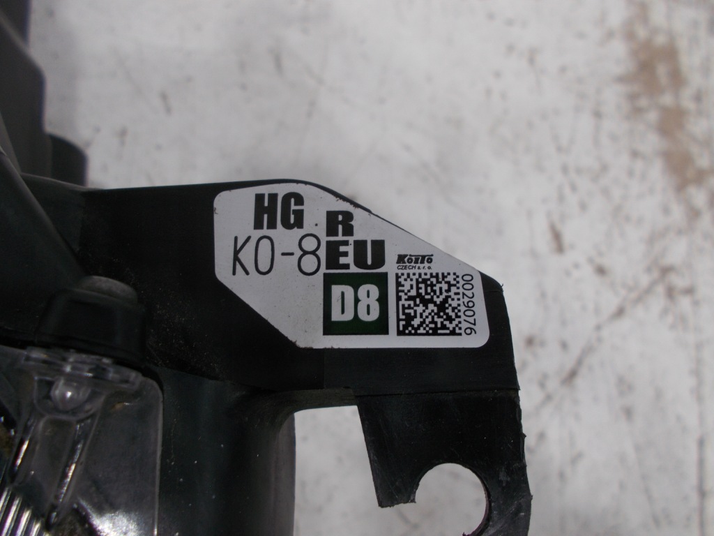 Toyota yaris iv 20-24 led фара передняя правый  оригинал  !!! koito k0-8 Оригинал