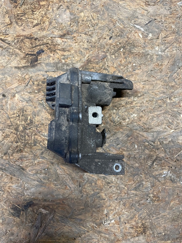 фото №1, Дросельна заслінка вихлопних газів trafic iii 1.6d 147b08010r