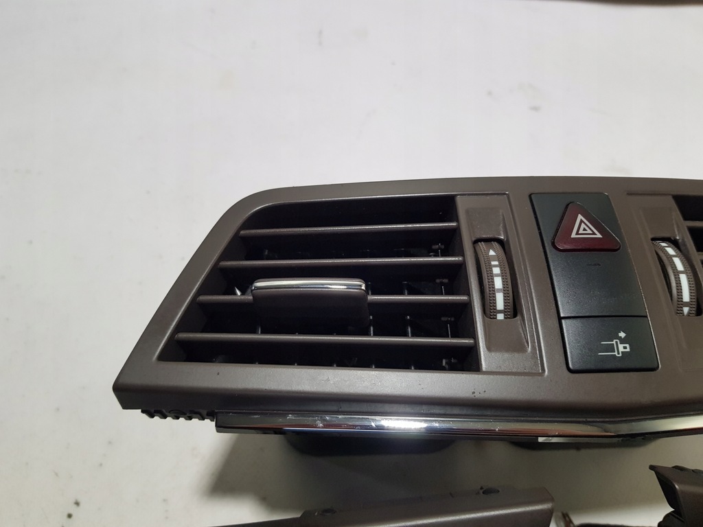 фото №5, Mercedes w207 комплект решітка ґрати обдув права ліва середня