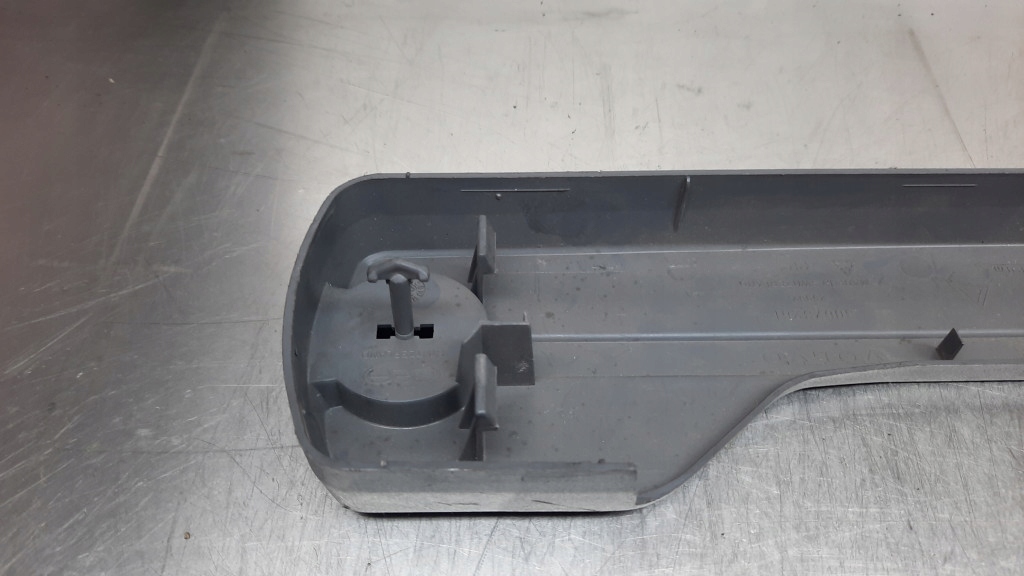 фото №8, Кронштейн треугольник предупредительный 30673261 volvo