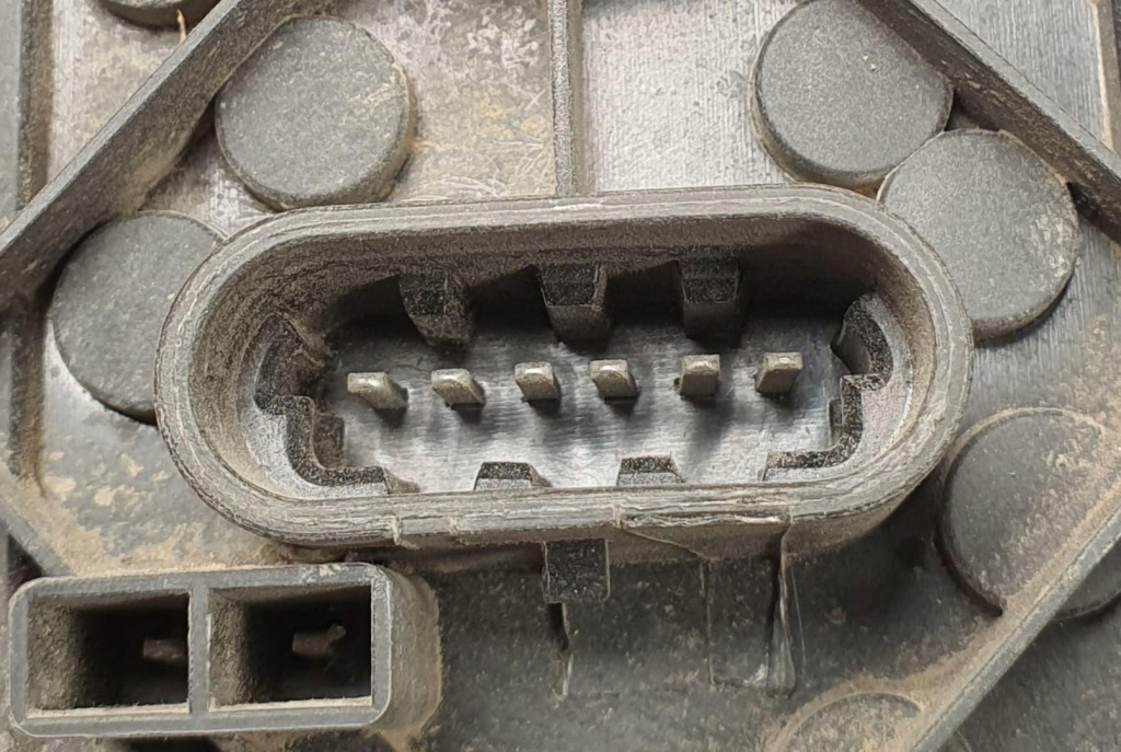 Лампа правая задняя задний  mercedes ml w163 европа Оригинал